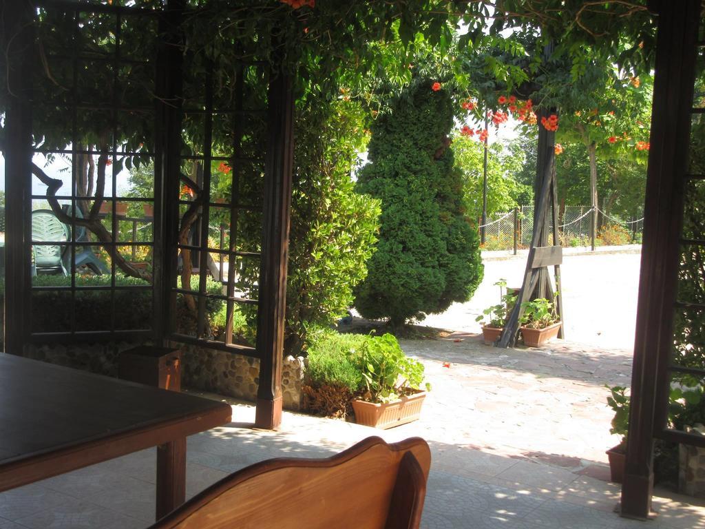 Hotel Complex Fichoza Warna Zewnętrze zdjęcie