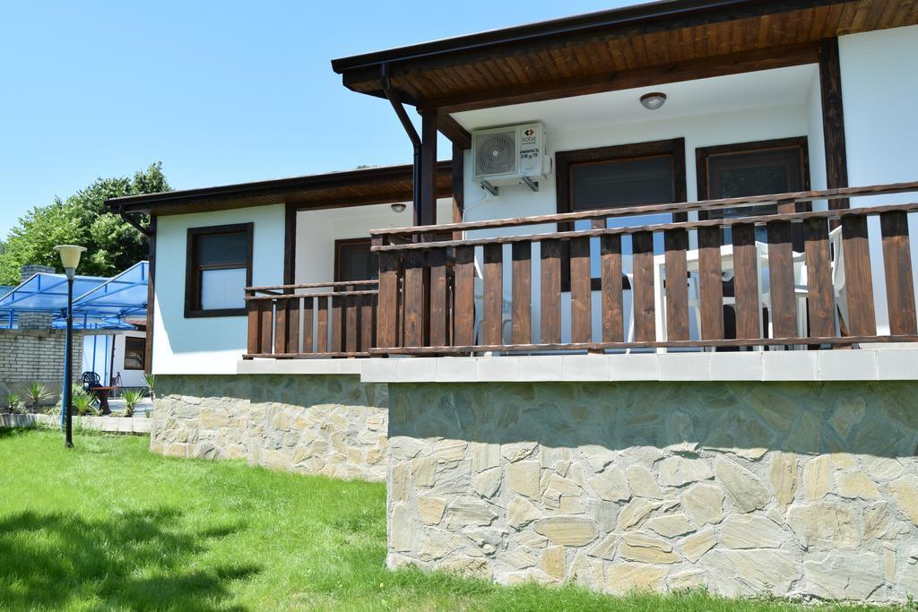 Hotel Complex Fichoza Warna Zewnętrze zdjęcie