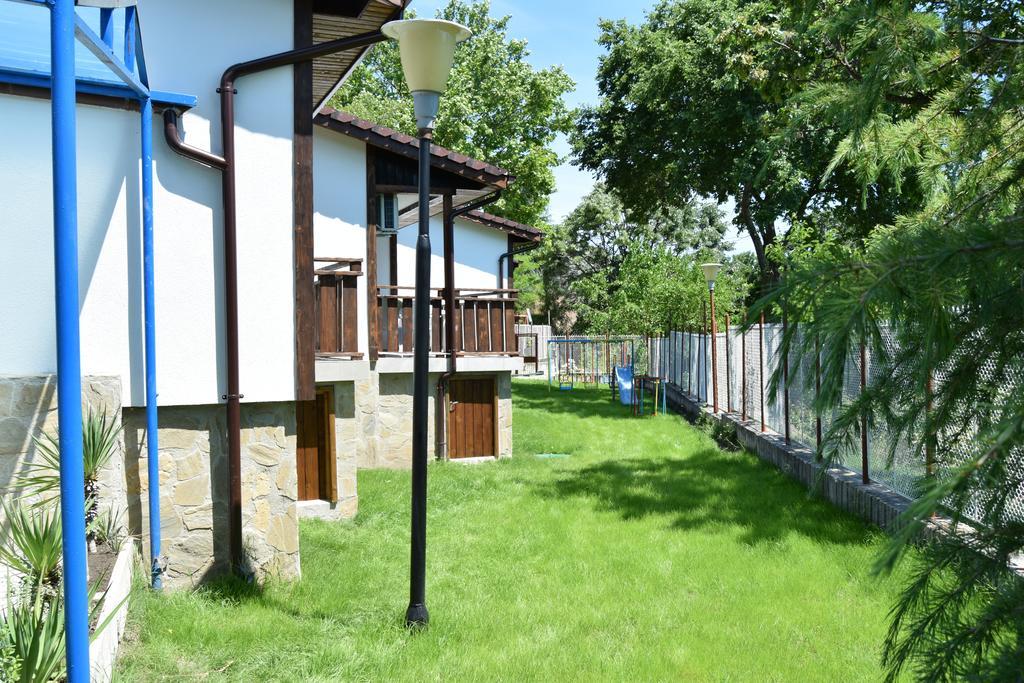 Hotel Complex Fichoza Warna Zewnętrze zdjęcie