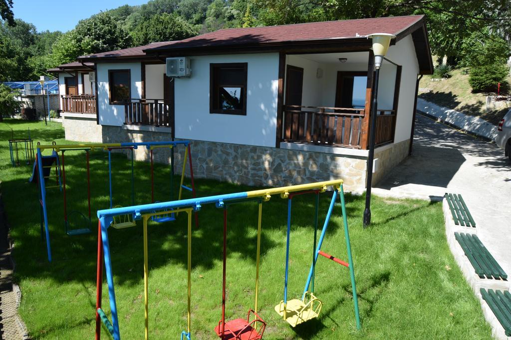 Hotel Complex Fichoza Warna Zewnętrze zdjęcie